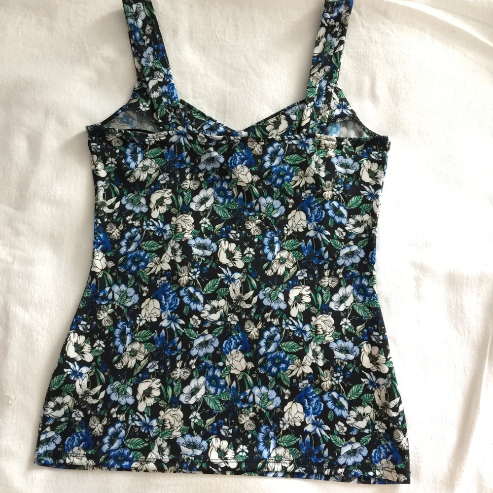 WHBM Tank Top - Picture 3 of 5